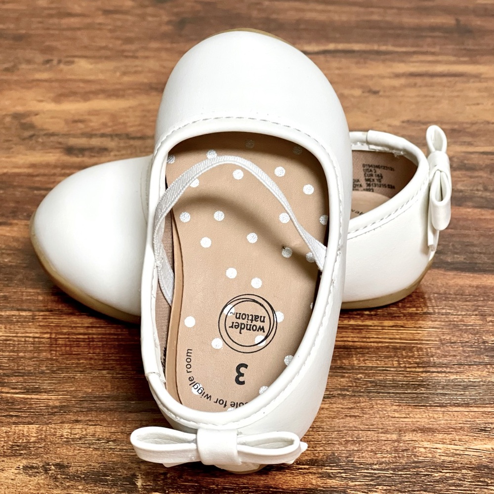 White Infant Dress Shoes - Sz 3